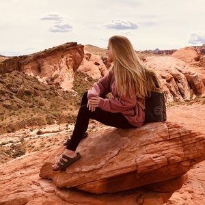 Meet your Posher, Elena